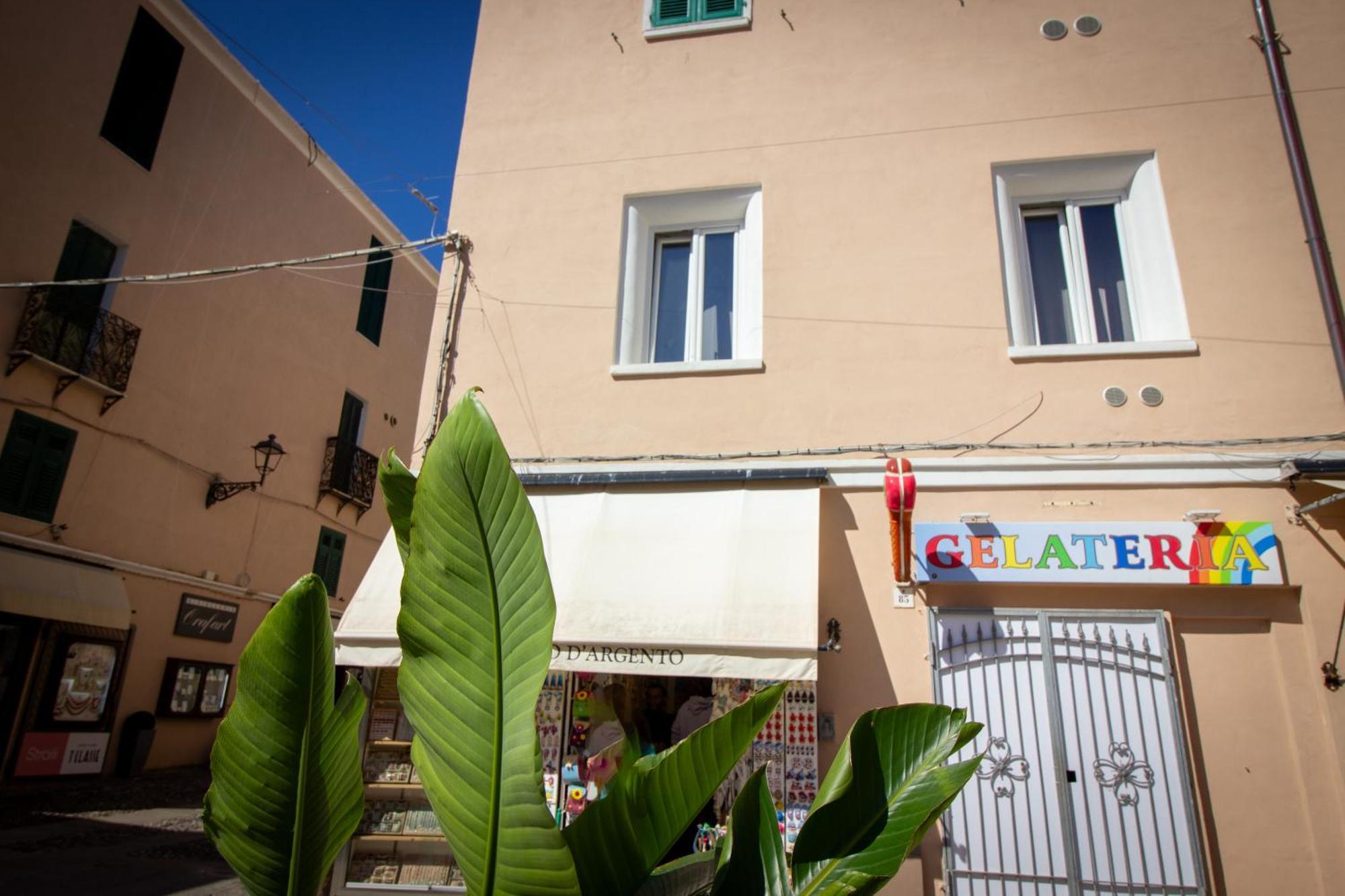 Appartamento In Centro Alghero Ngoại thất bức ảnh